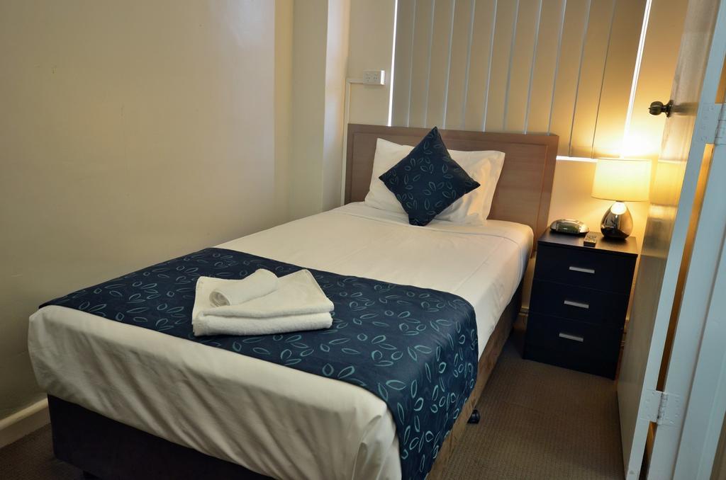 Lees Hotel Ingham Kültér fotó